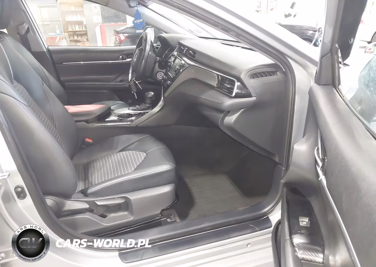 2020 Toyota Camry Se VIN:4T1G11AK8LU501311 - 5