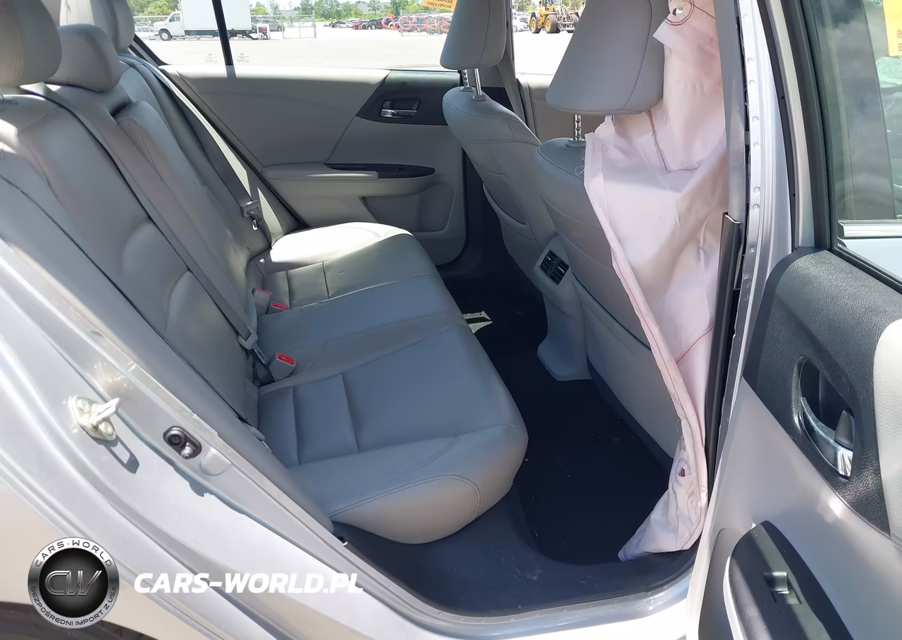 2017 Honda Accord Ex-L V6 VIN:1HGCR3F85HA016025 - 8