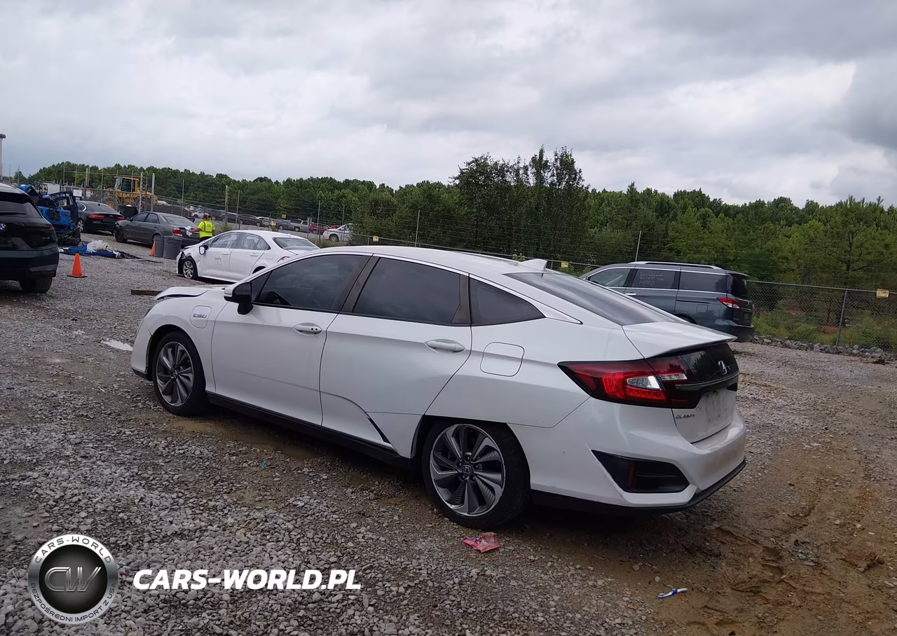 2018 Honda Clarity Plug-In Hybrid VIN:JHMZC5F18JC008843 - 3