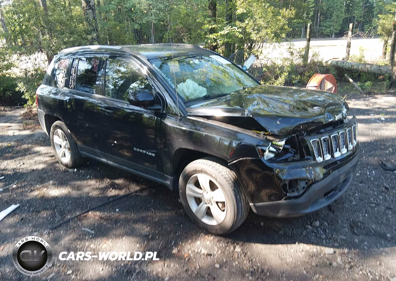 2015 Jeep Compass Latitude – zdjęcie 1 z 16