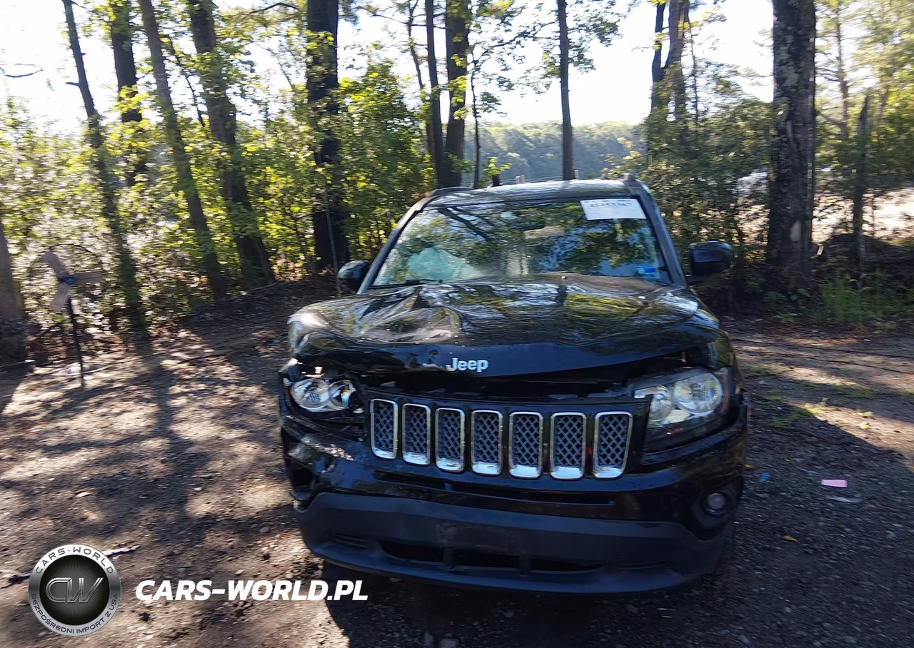 2015 Jeep Compass Latitude VIN:1C4NJDEB7FD358167 - 12