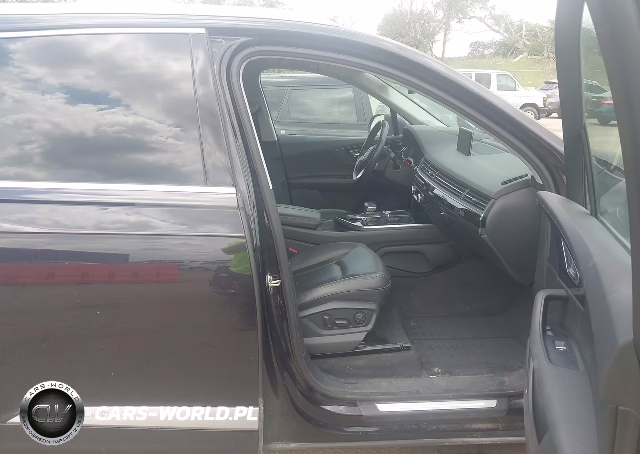 2019 Audi Q7 55 Premium VIN:WA1VAAF77KD020409 - 5
