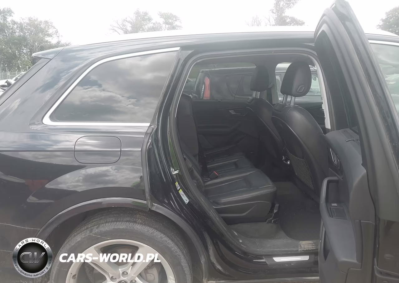 2019 Audi Q7 55 Premium VIN:WA1VAAF77KD020409 - 8