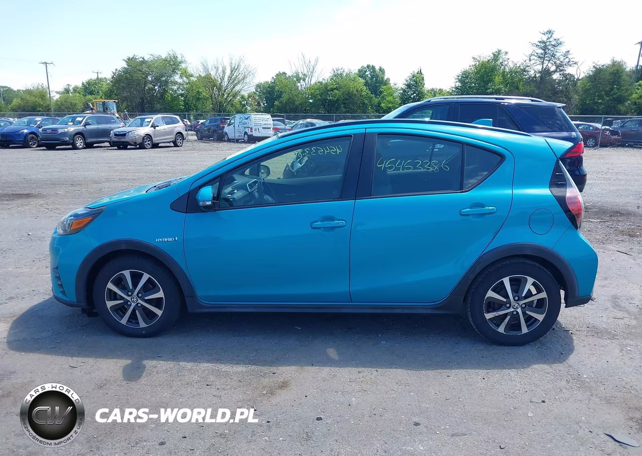2018 Toyota Prius C Four-One-Three-Two VIN:JTDKDTB31J1616677 - 14