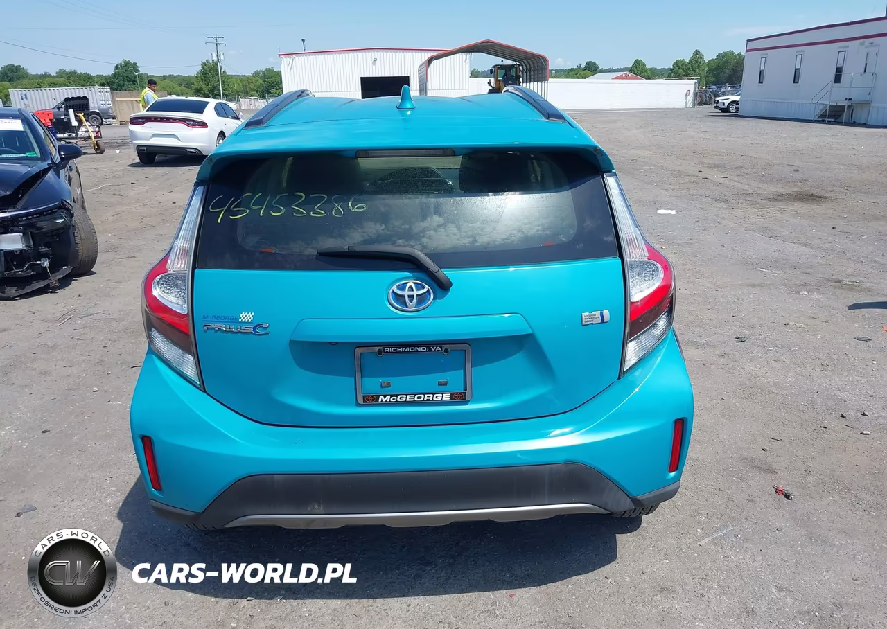 2018 Toyota Prius C Four-One-Three-Two VIN:JTDKDTB31J1616677 - 16