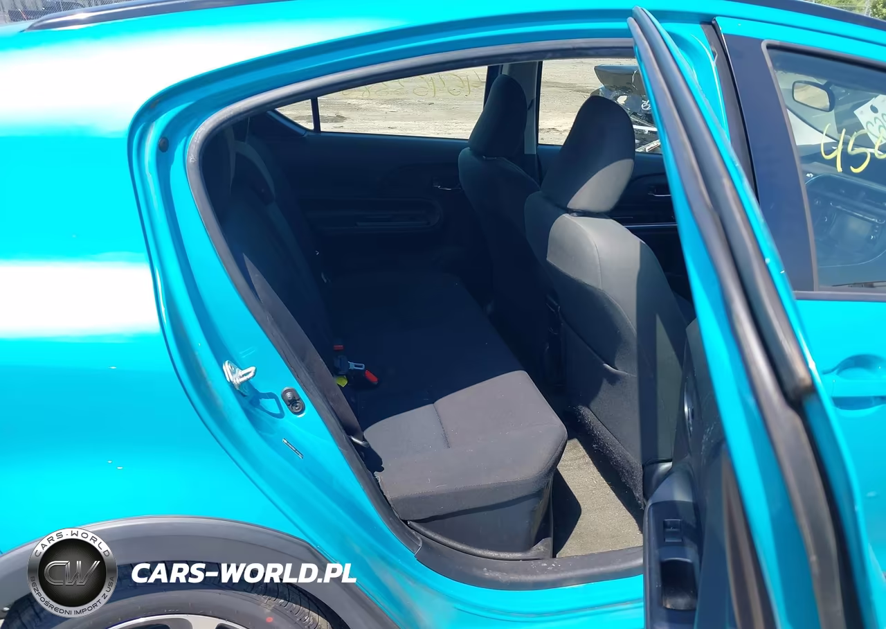 2018 Toyota Prius C Four-One-Three-Two VIN:JTDKDTB31J1616677 - 8