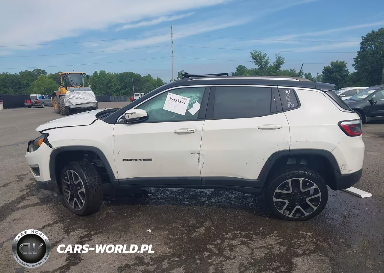 2018 Jeep Compass Limited 4X4 VIN:3C4NJDCB0JT245702 - 15
