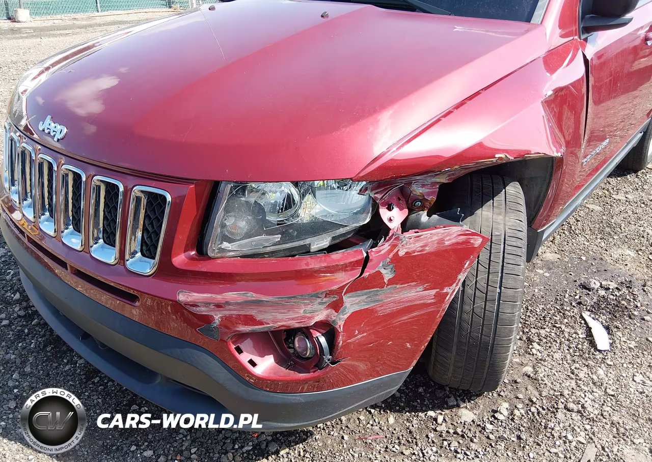 2015 Jeep Compass Sport VIN:1C4NJDBB0FD396117 - 17