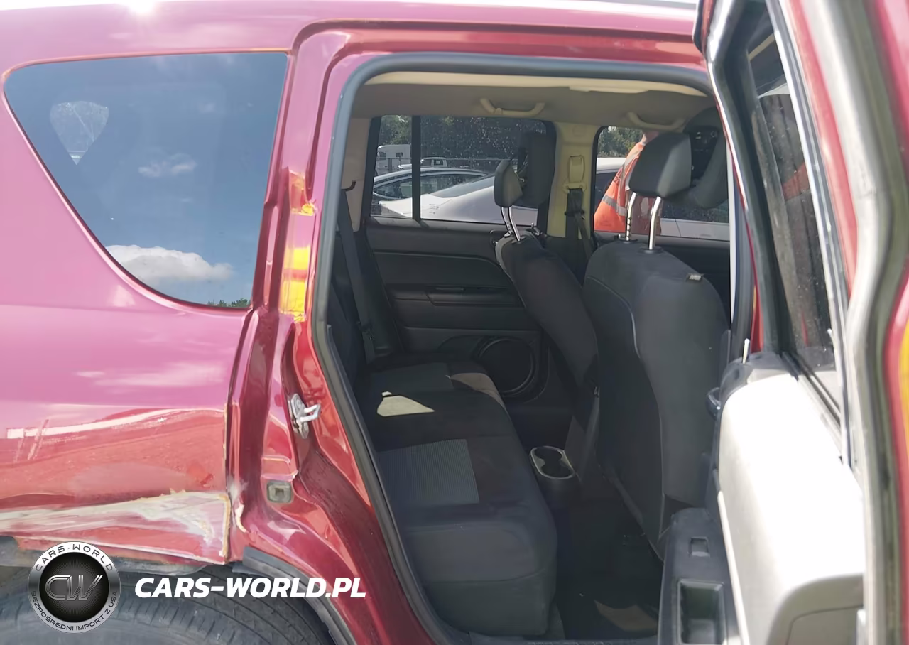 2015 Jeep Compass Sport VIN:1C4NJDBB0FD396117 - 8