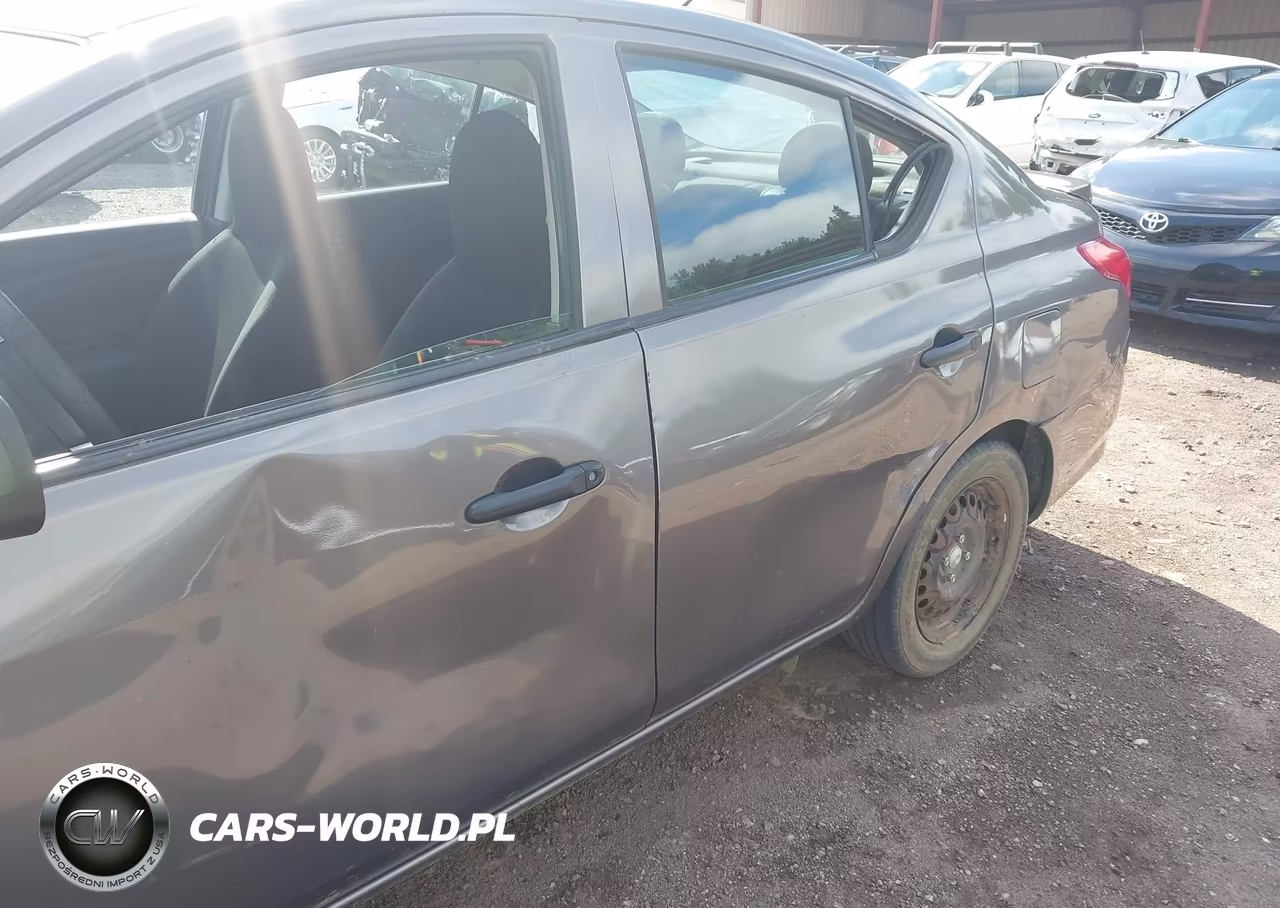 2015 Nissan Versa 1.6 S+ VIN:3N1CN7APXFL926519 - 6