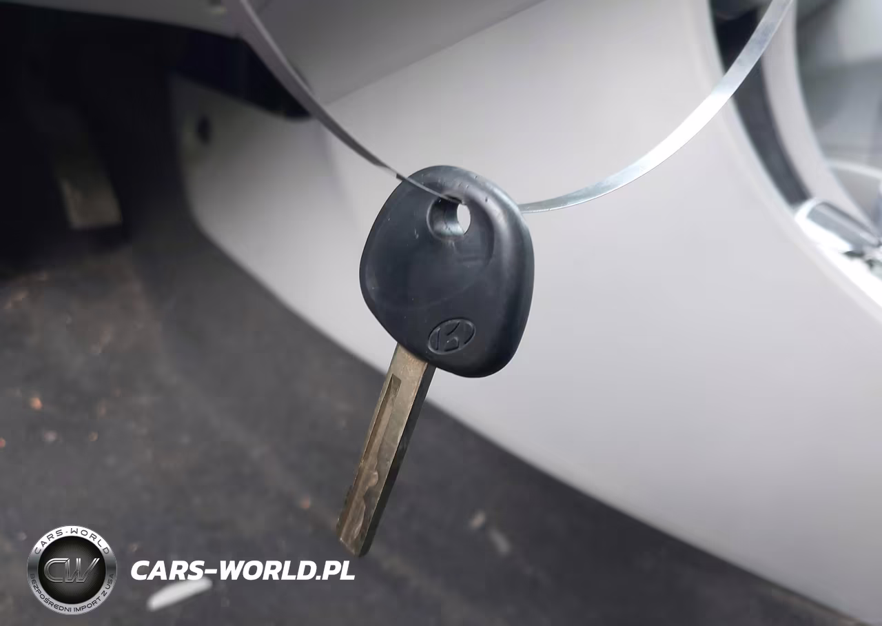 2013 Hyundai Accent Se VIN:KMHCU5AE0DU100201 - 11