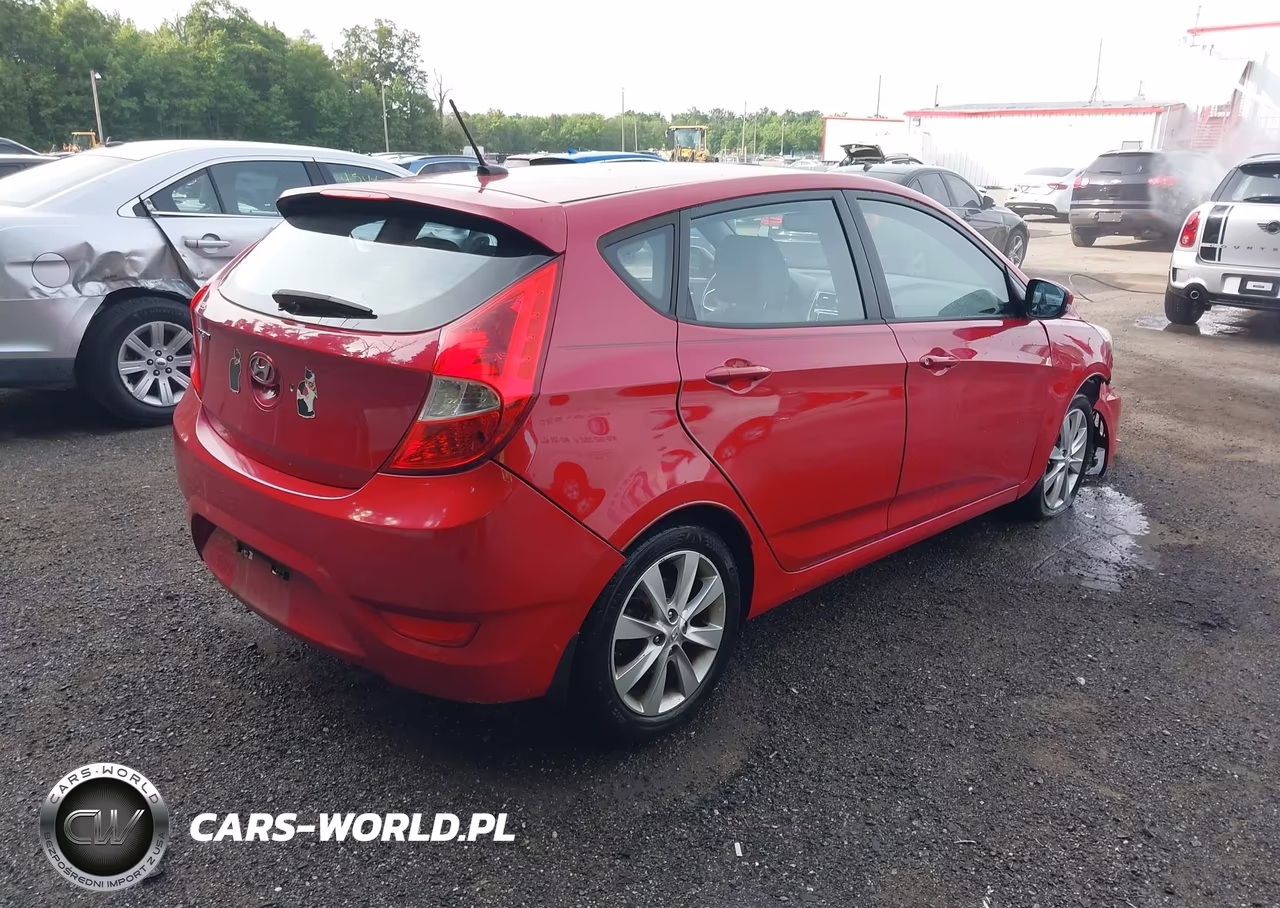 2013 Hyundai Accent Se VIN:KMHCU5AE0DU100201 - 4