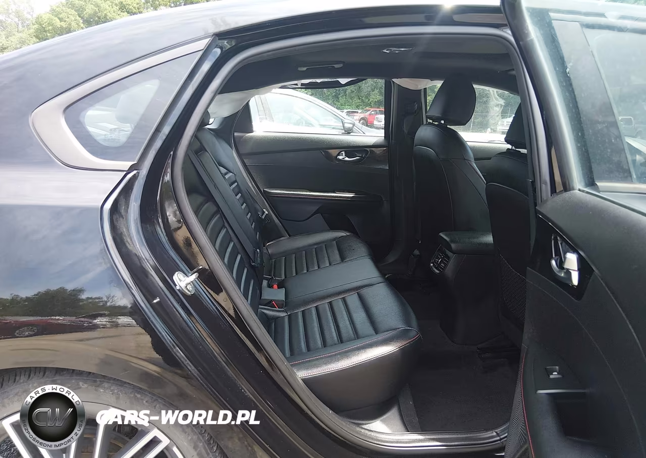 2021 Kia Forte Gt VIN:3KPF44AC0ME395194 - 8