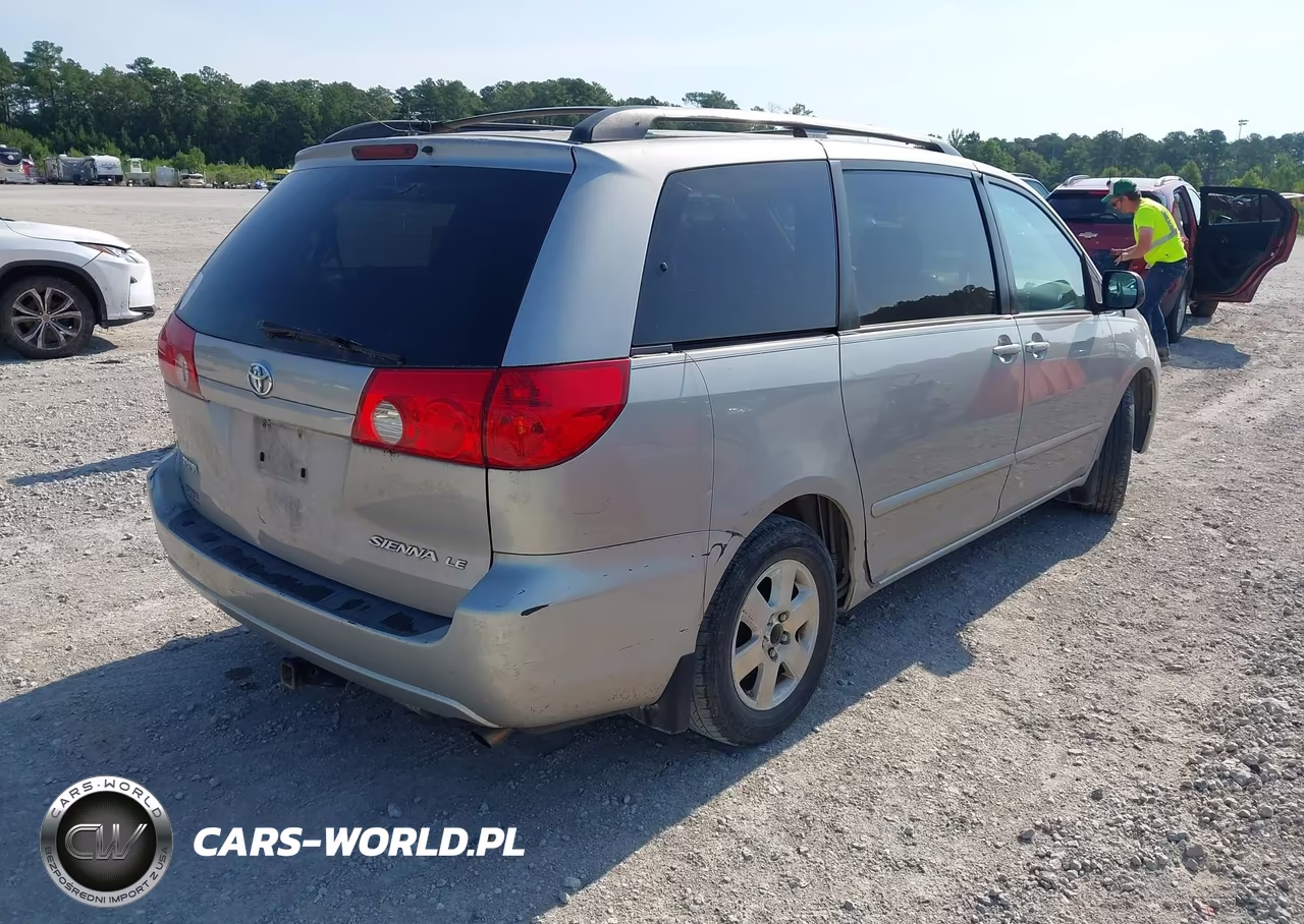 2008 Toyota Sienna Le VIN:5TDZK23C48S193782 - 4