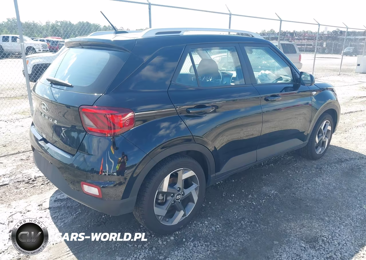 2025 Hyundai Venue Sel VIN:KMHRC8A3XSU376928 - 4