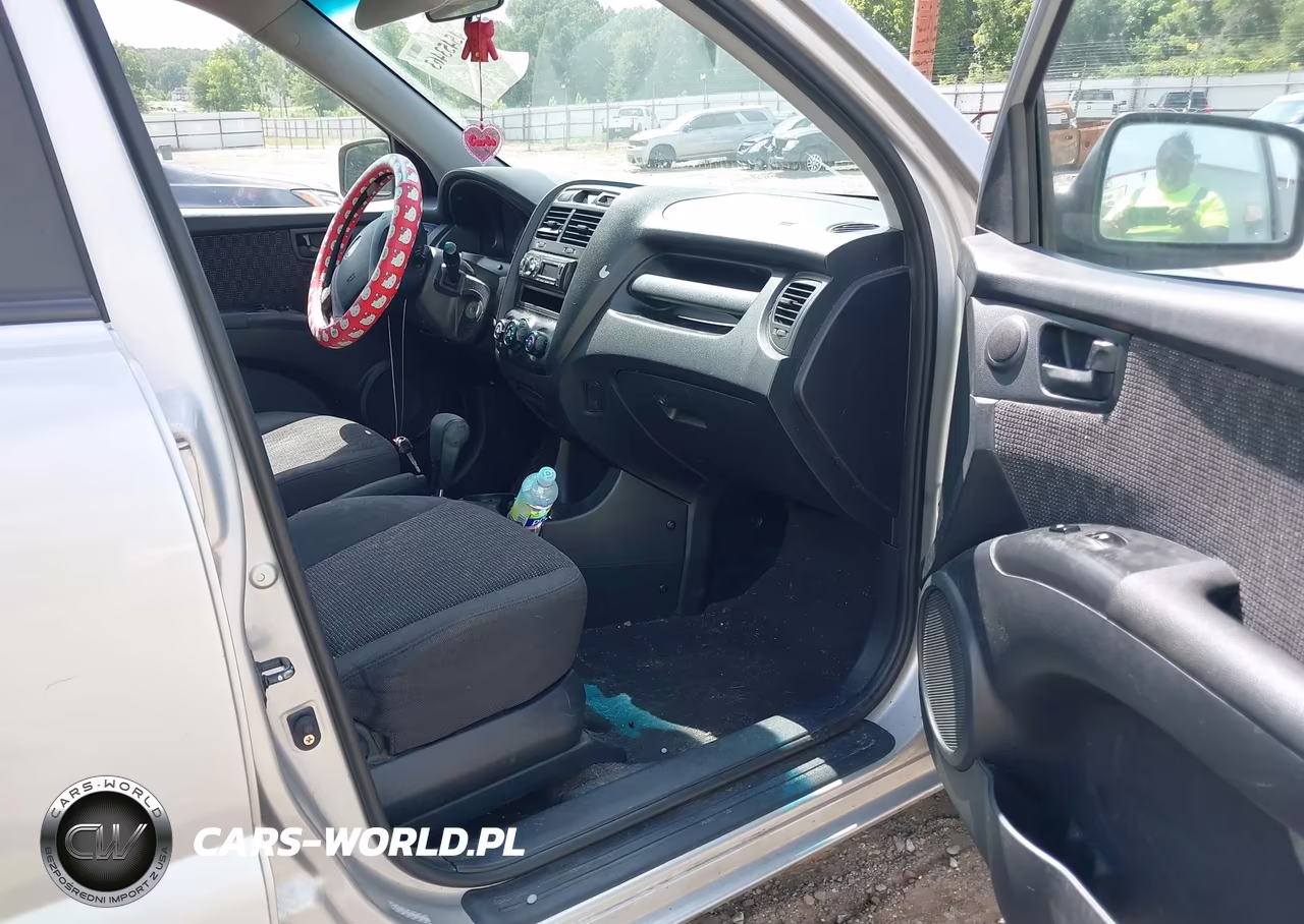 2008 Kia Sportage Lx VIN:KNDJF724X87476822 - 5