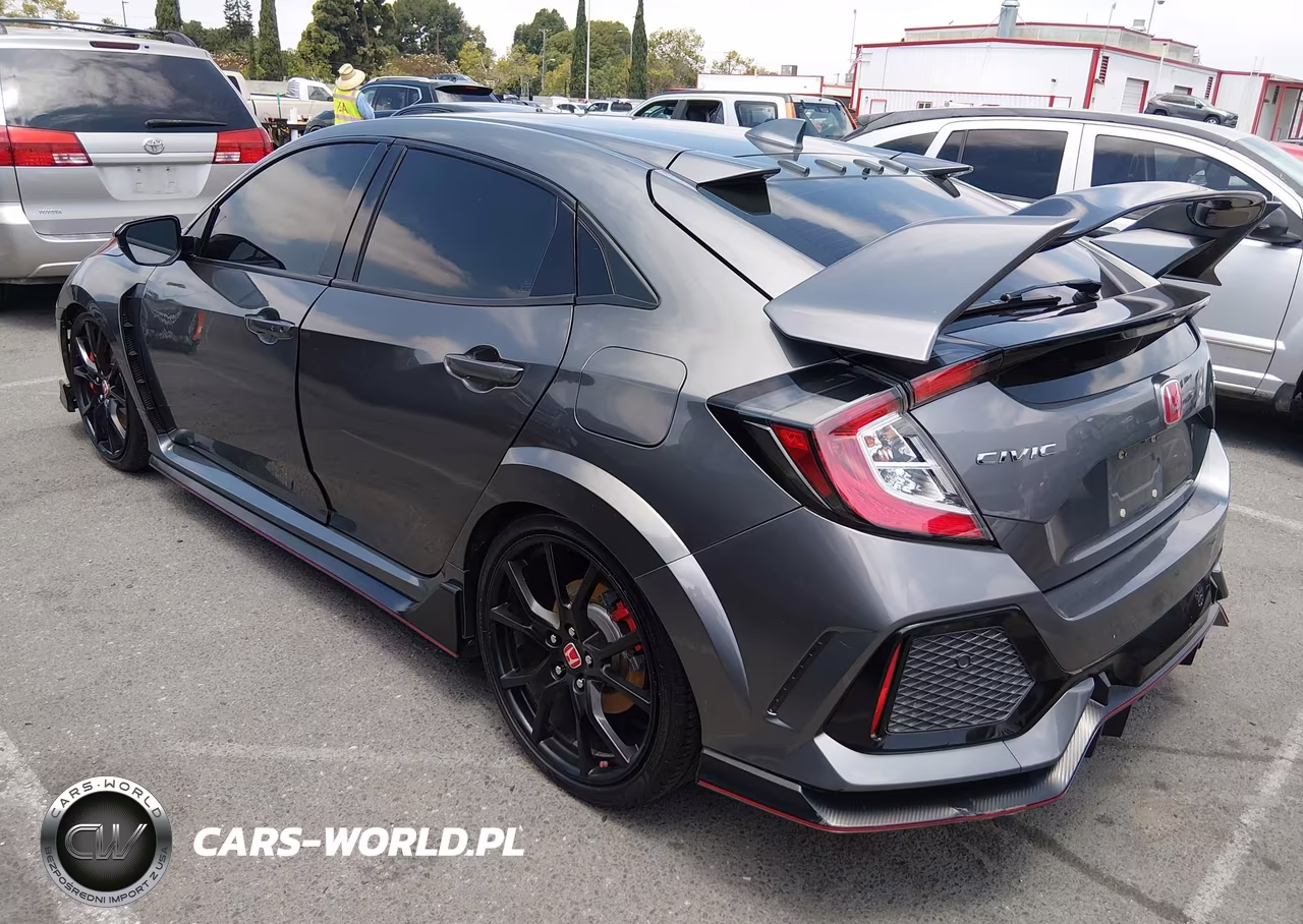 2019 Honda Civic Type R Touring VIN:SHHFK8G75KU203376 - 3