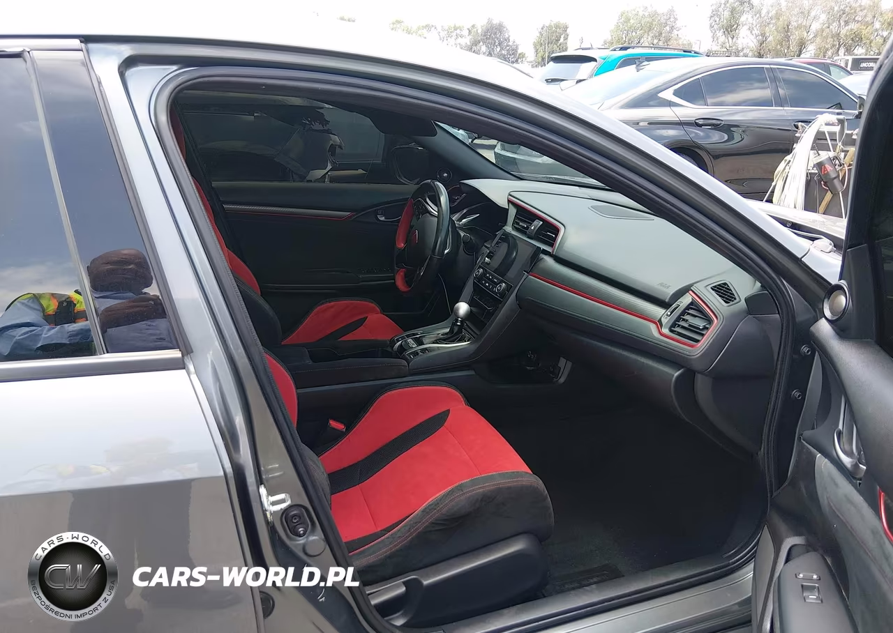 2019 Honda Civic Type R Touring VIN:SHHFK8G75KU203376 - 5