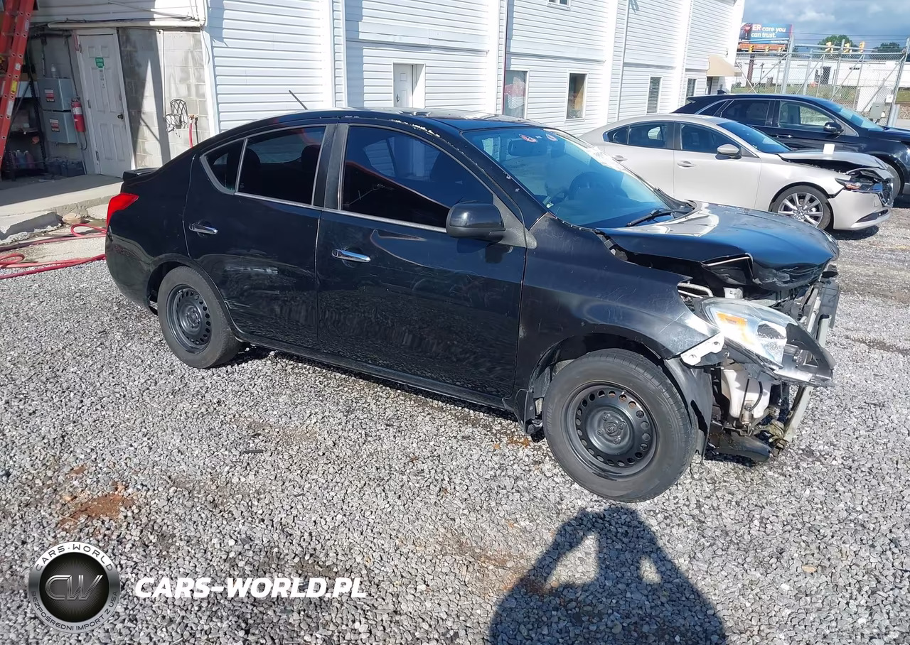 2014 Nissan Versa 1.6 Sv