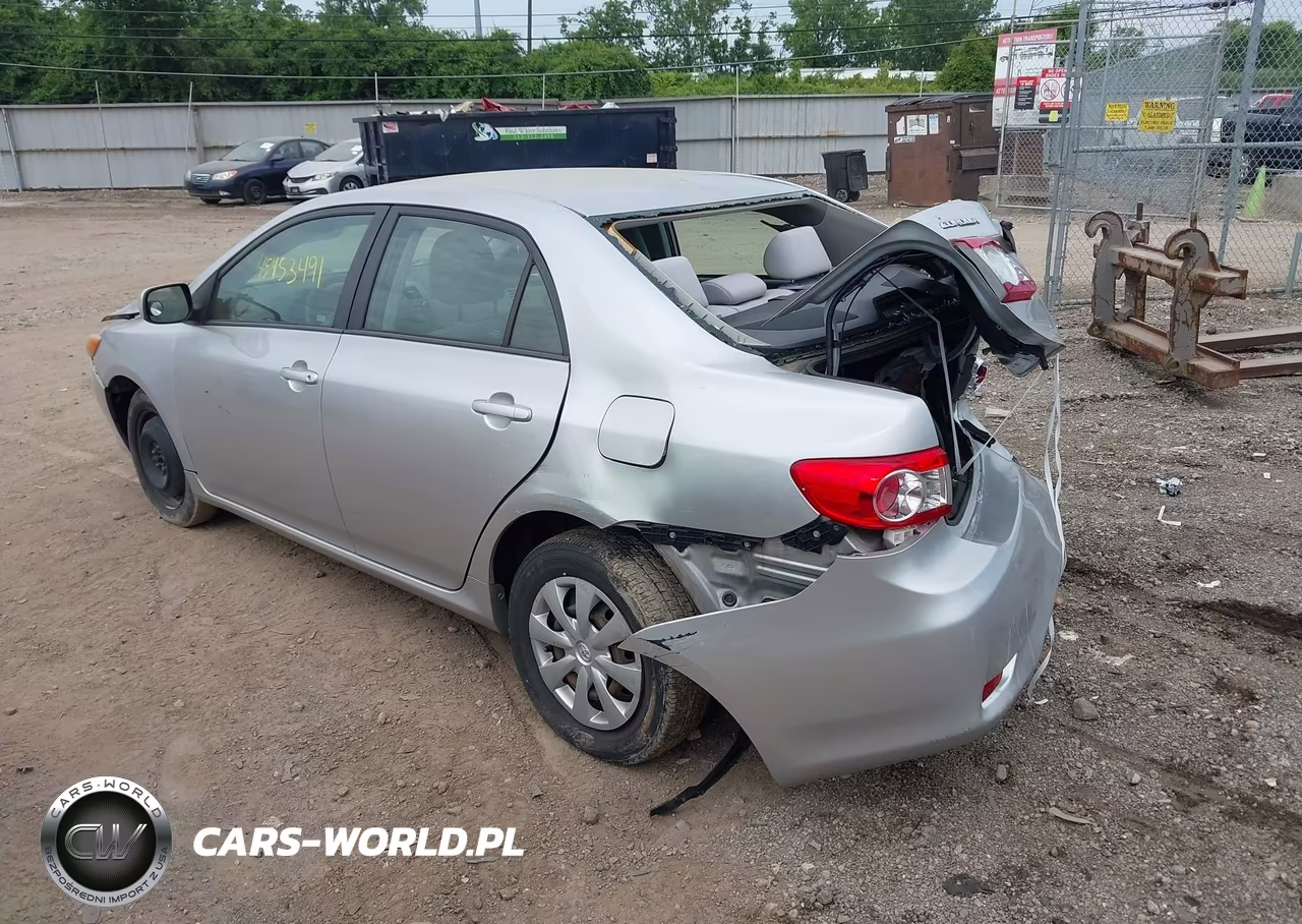 2011 Toyota Corolla Le VIN:2T1BU4EEXBC730533 - 3