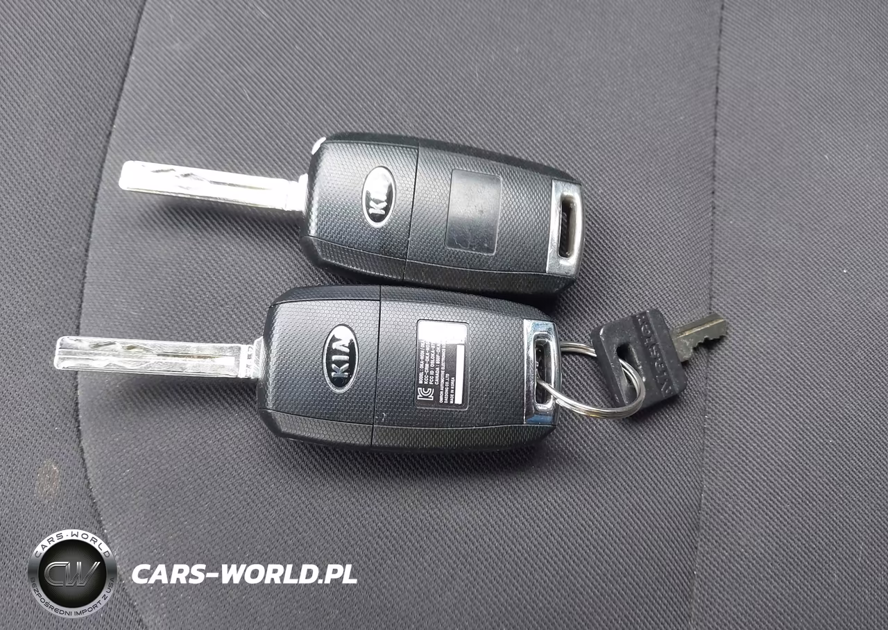 2015 Kia Soul VIN:KNDJN2A23F7153361 - 11