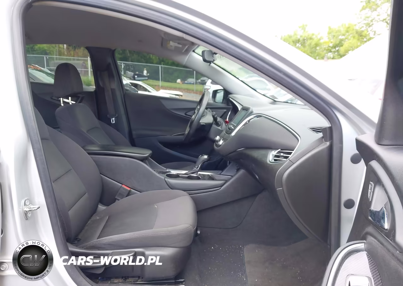 2017 Chevrolet Malibu 1Lt VIN:1G1ZE5ST1HF237899 - 5