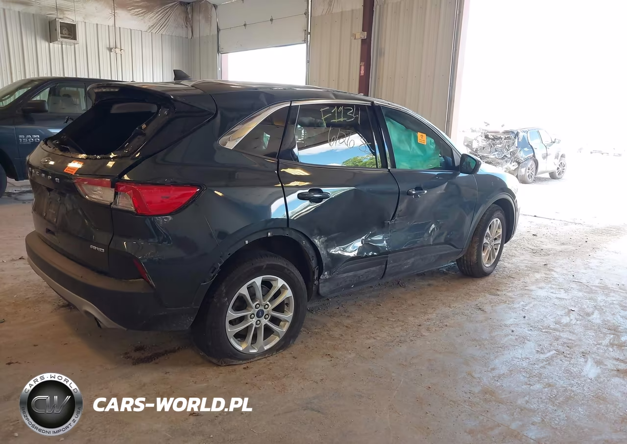 2022 Ford Escape Se VIN:1FMCU9G69NUA59625 - 4
