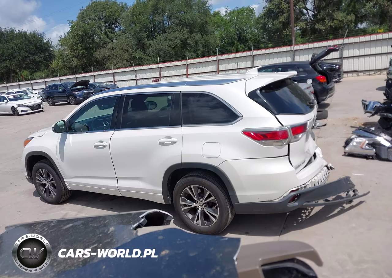 2016 Toyota Highlander Xle V6 VIN:5TDKKRFH6GS127511 - 15