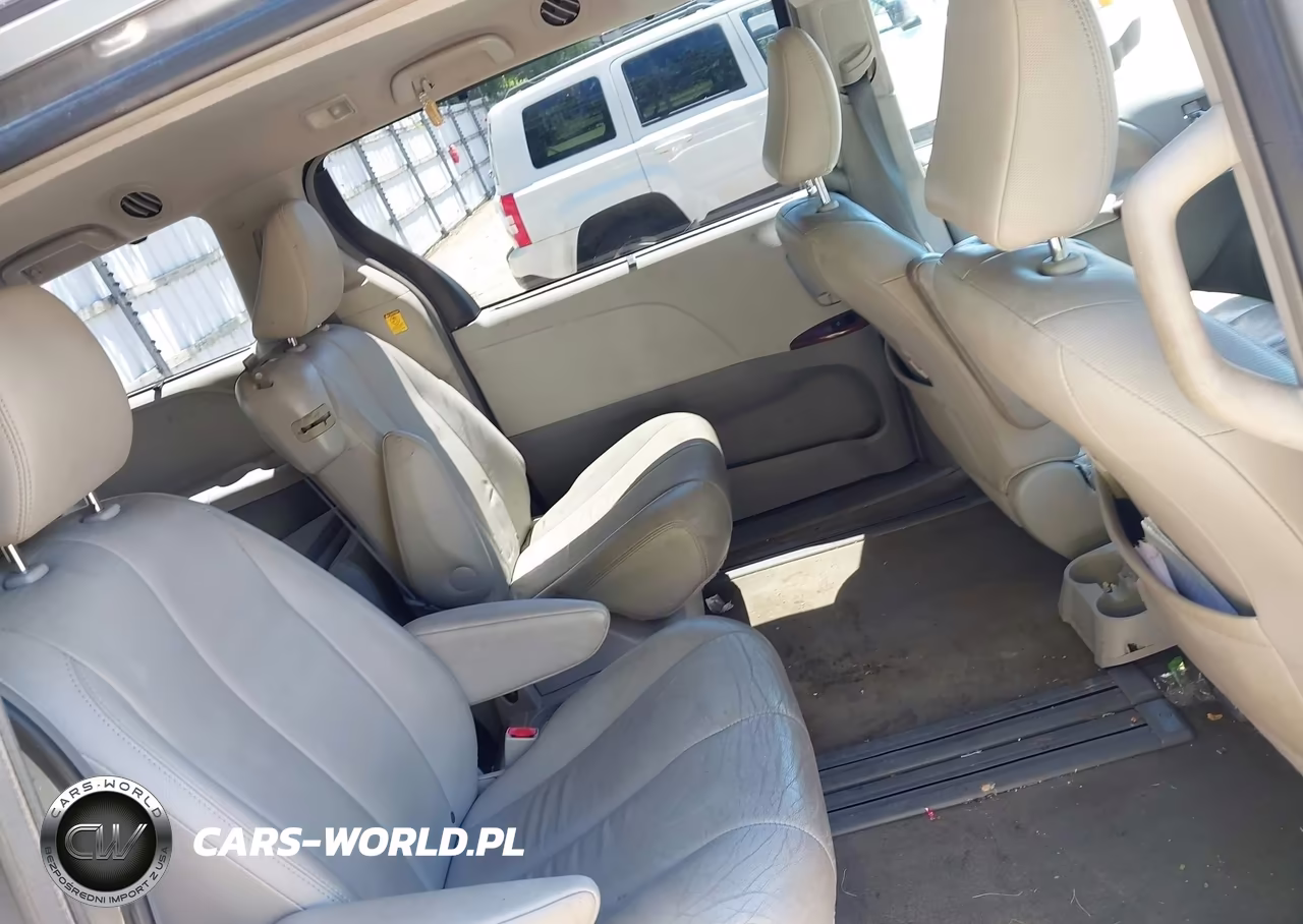2013 Toyota Sienna Xle V6 8 Passenger VIN:5TDYK3DCXDS335112 - 8