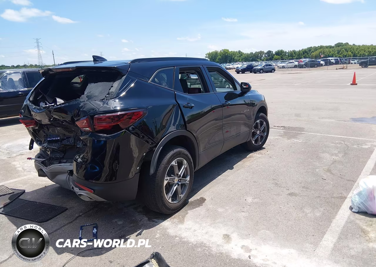2023 Chevrolet Blazer Awd 2Lt VIN:3GNKBHR4XPS190052 - 4