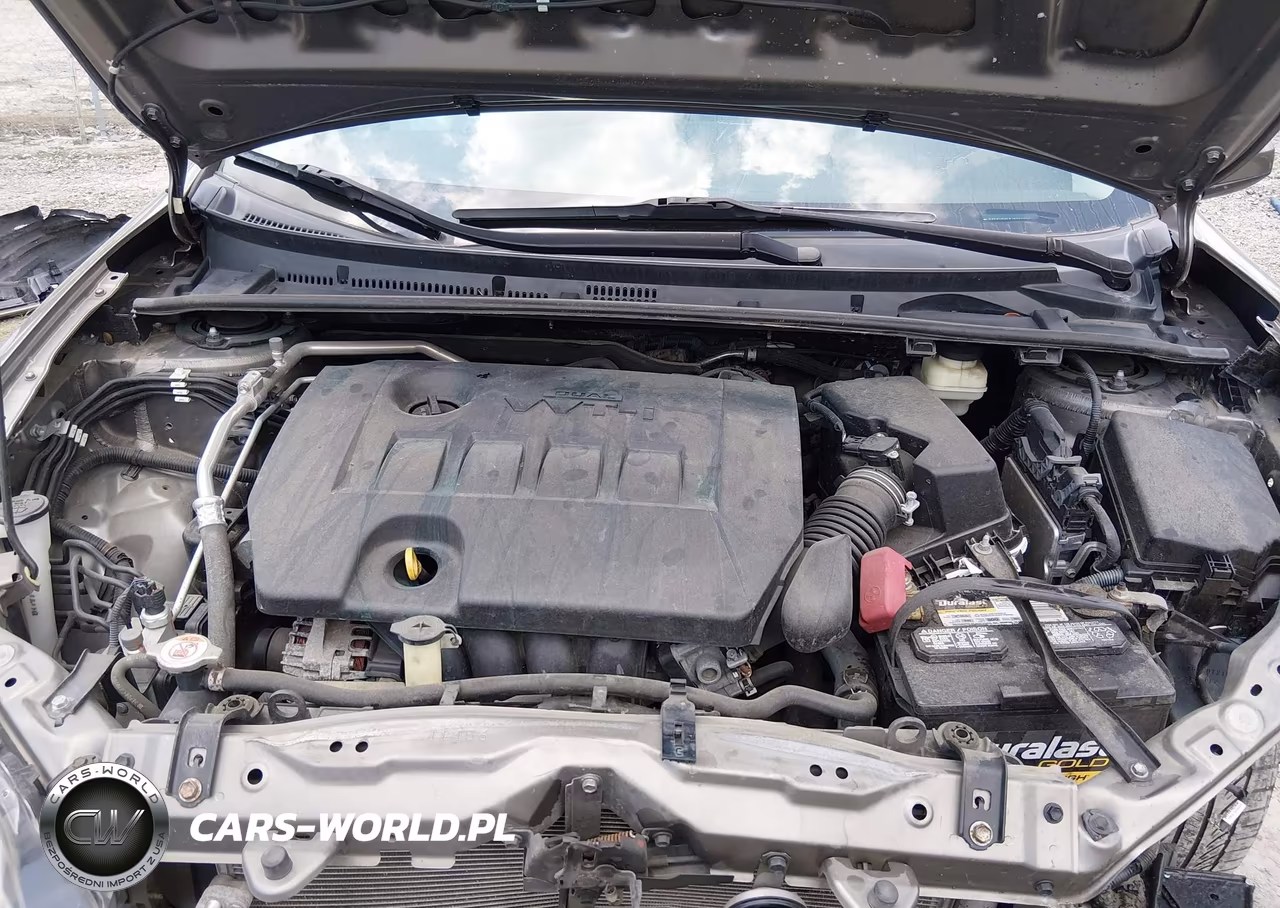 2018 Toyota Corolla Le VIN:5YFBURHE8JP766826 - 10
