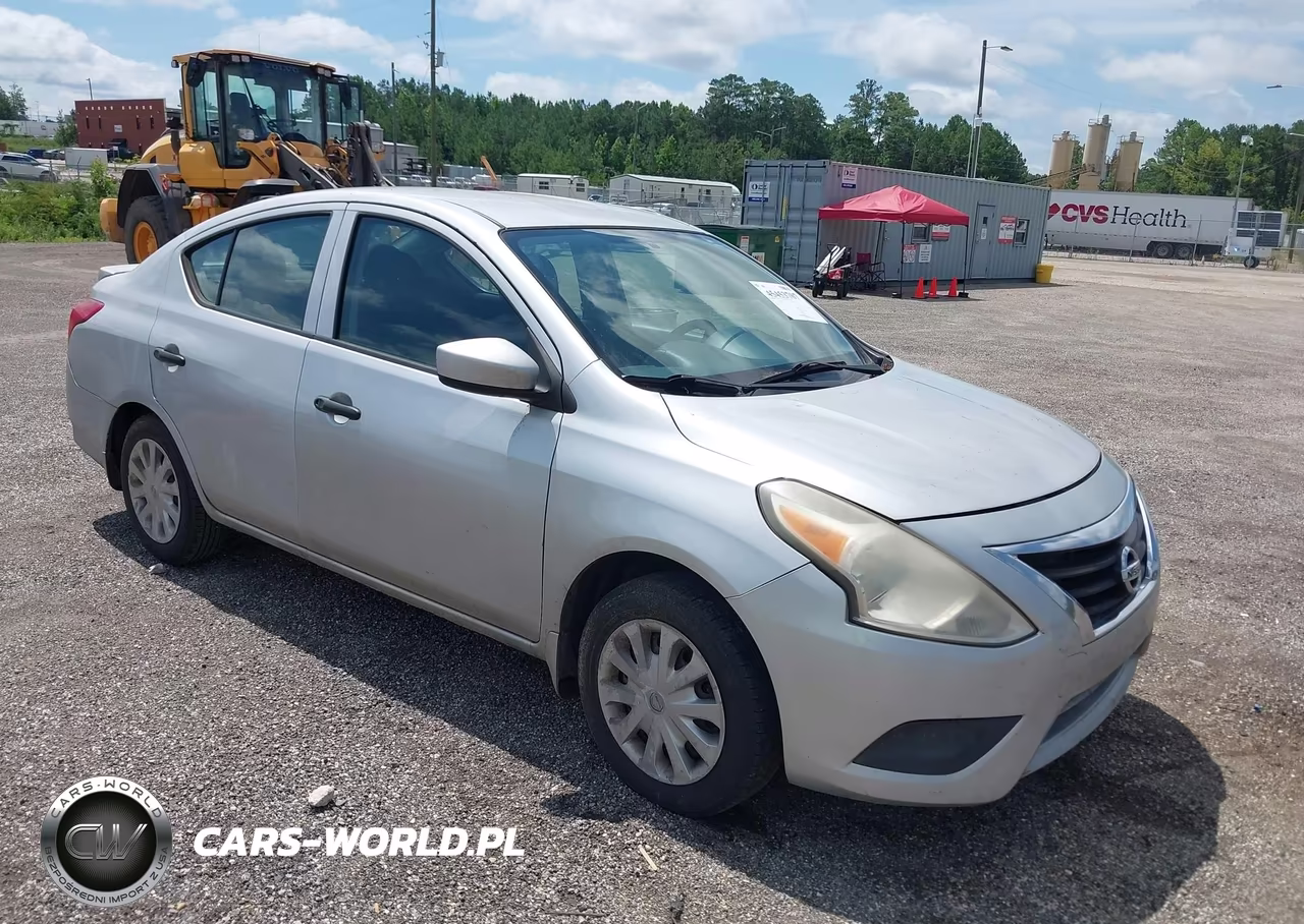 2017 Nissan Versa 1.6 S+ – zdjęcie 1 z 14