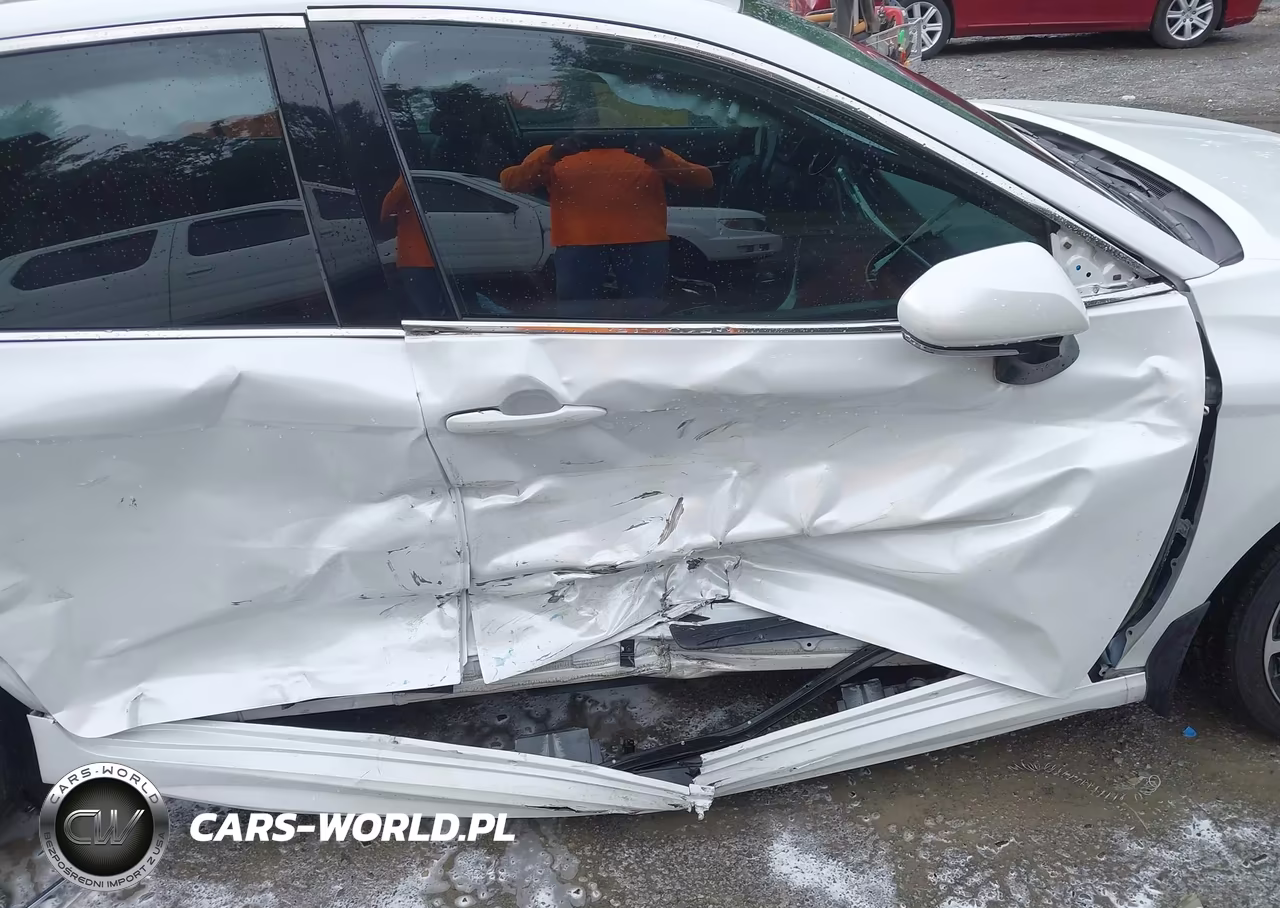 2020 Toyota Camry Xse VIN:4T1K61AK4LU926746 - 17