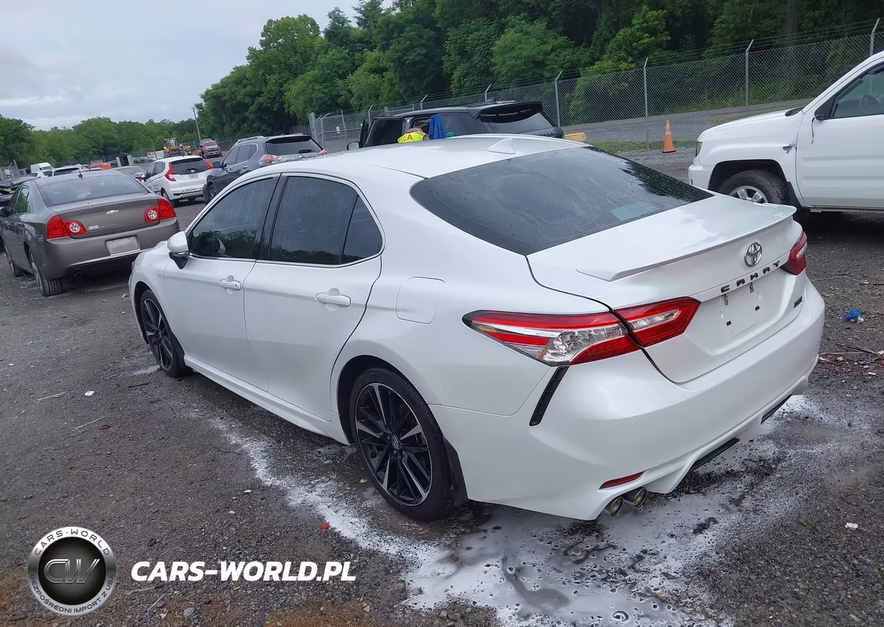 2020 Toyota Camry Xse VIN:4T1K61AK4LU926746 - 3