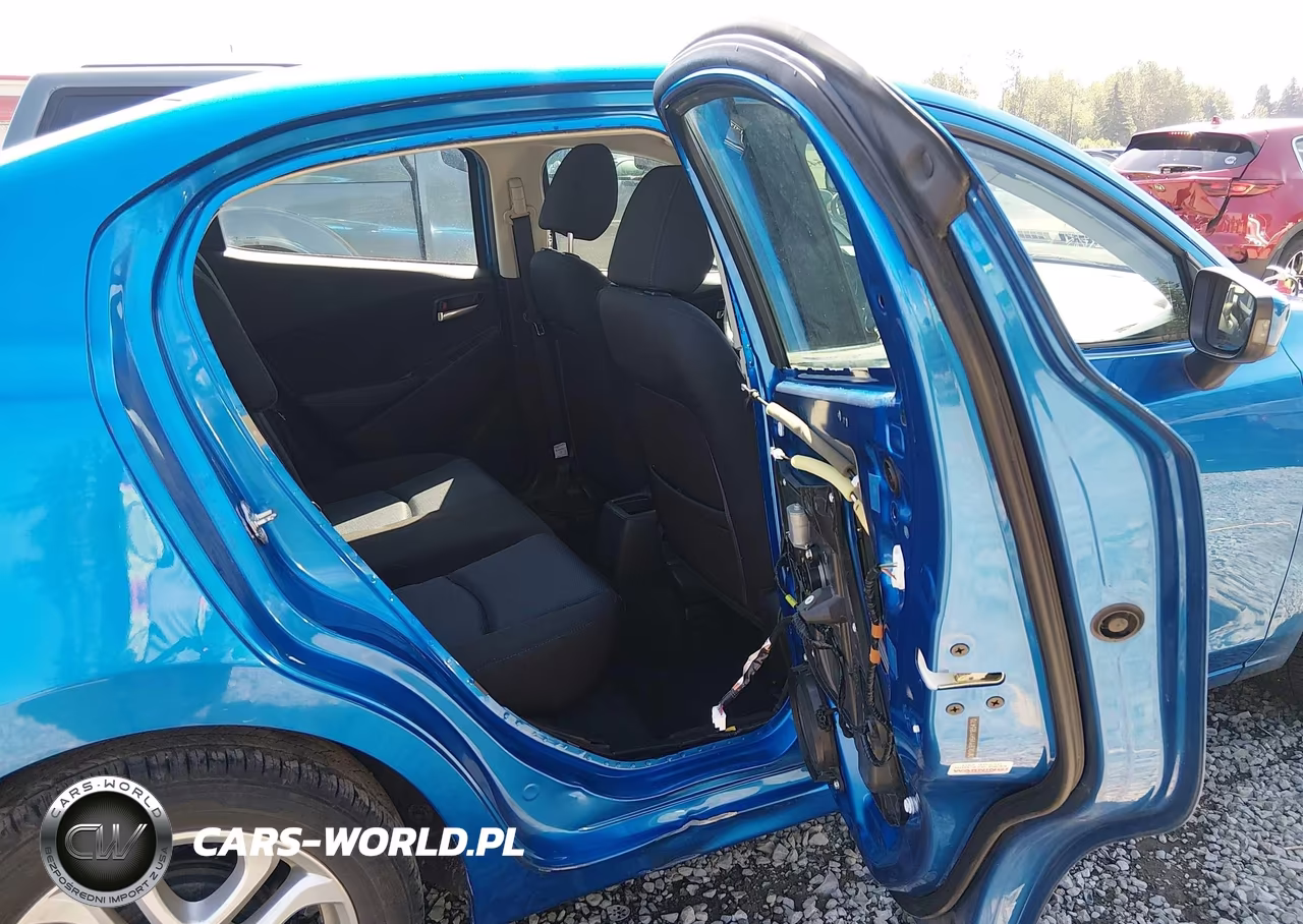 2017 Toyota Yaris Ia VIN:3MYDLBYV6HY185470 - 8