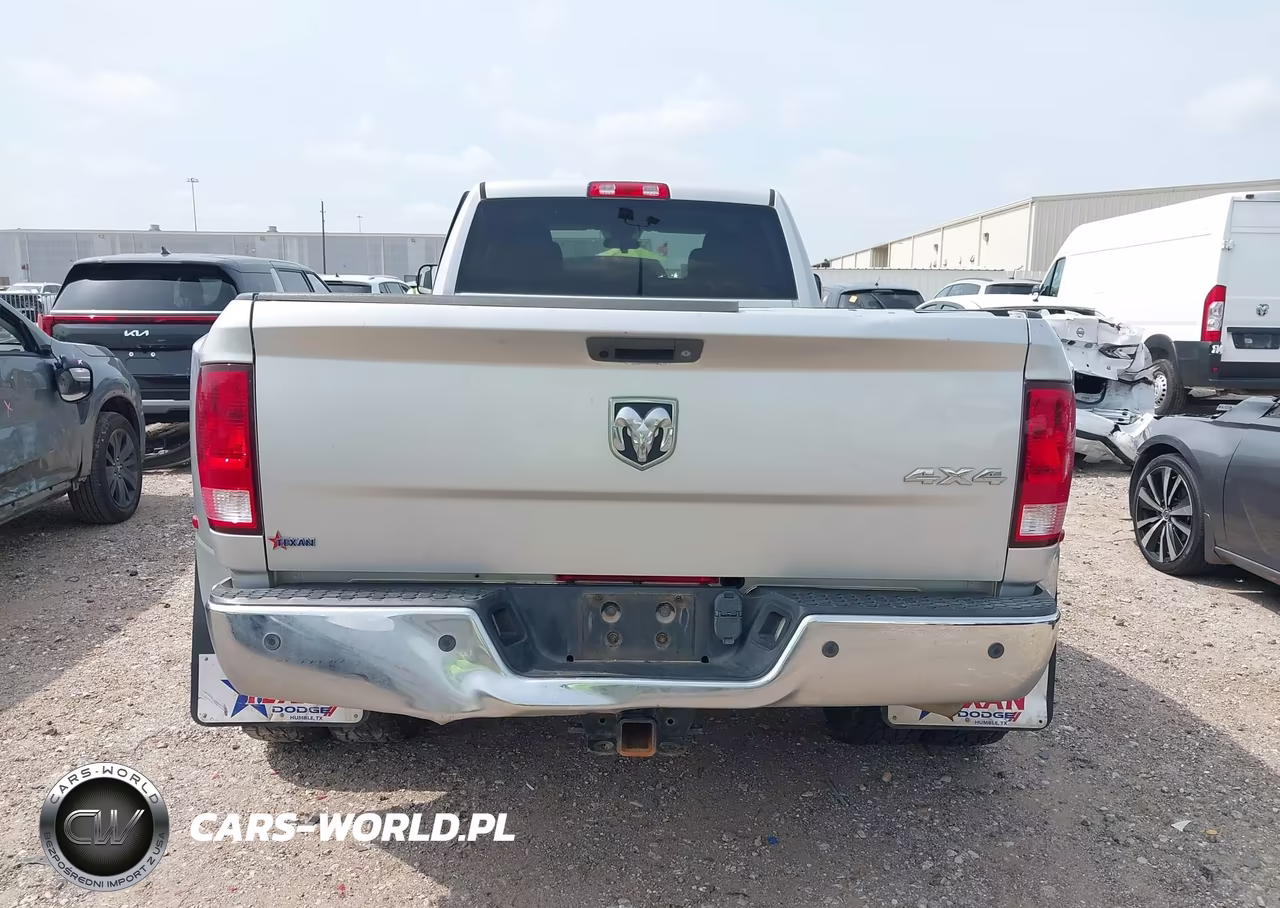 2018 Ram 3500 Tradesman 4X4 8' Box VIN:3C63RRGL2JG143916 - 16