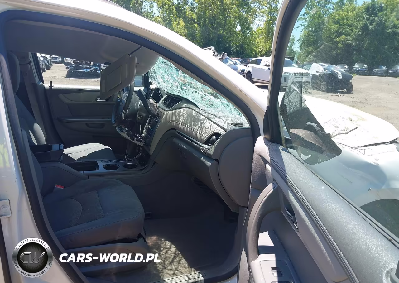 2014 Chevrolet Traverse Ls VIN:1GNKVFKD0EJ217828 - 5