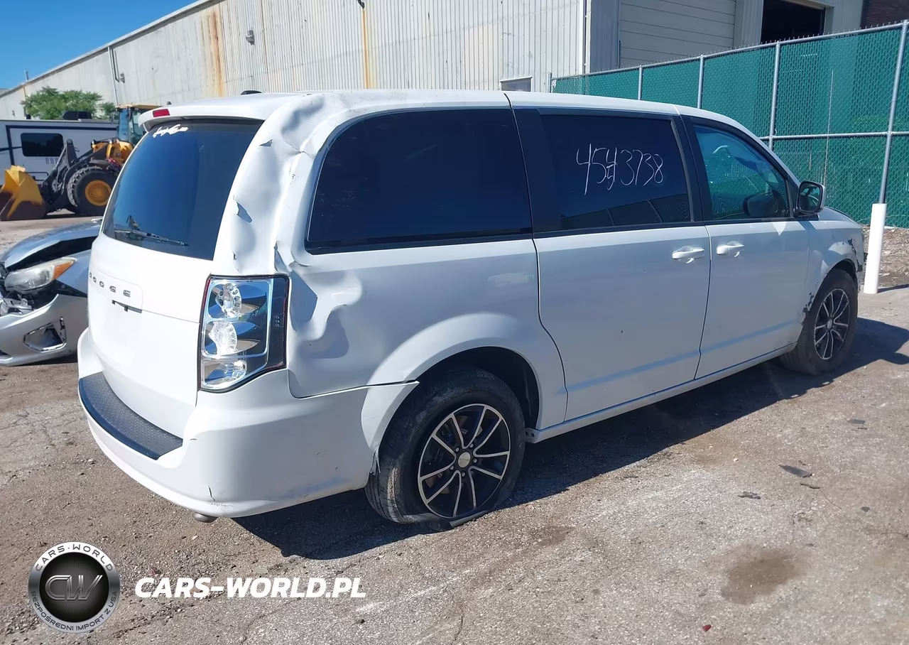 2018 Dodge Grand Caravan Se Plus VIN:2C4RDGBG6JR244015 - 4