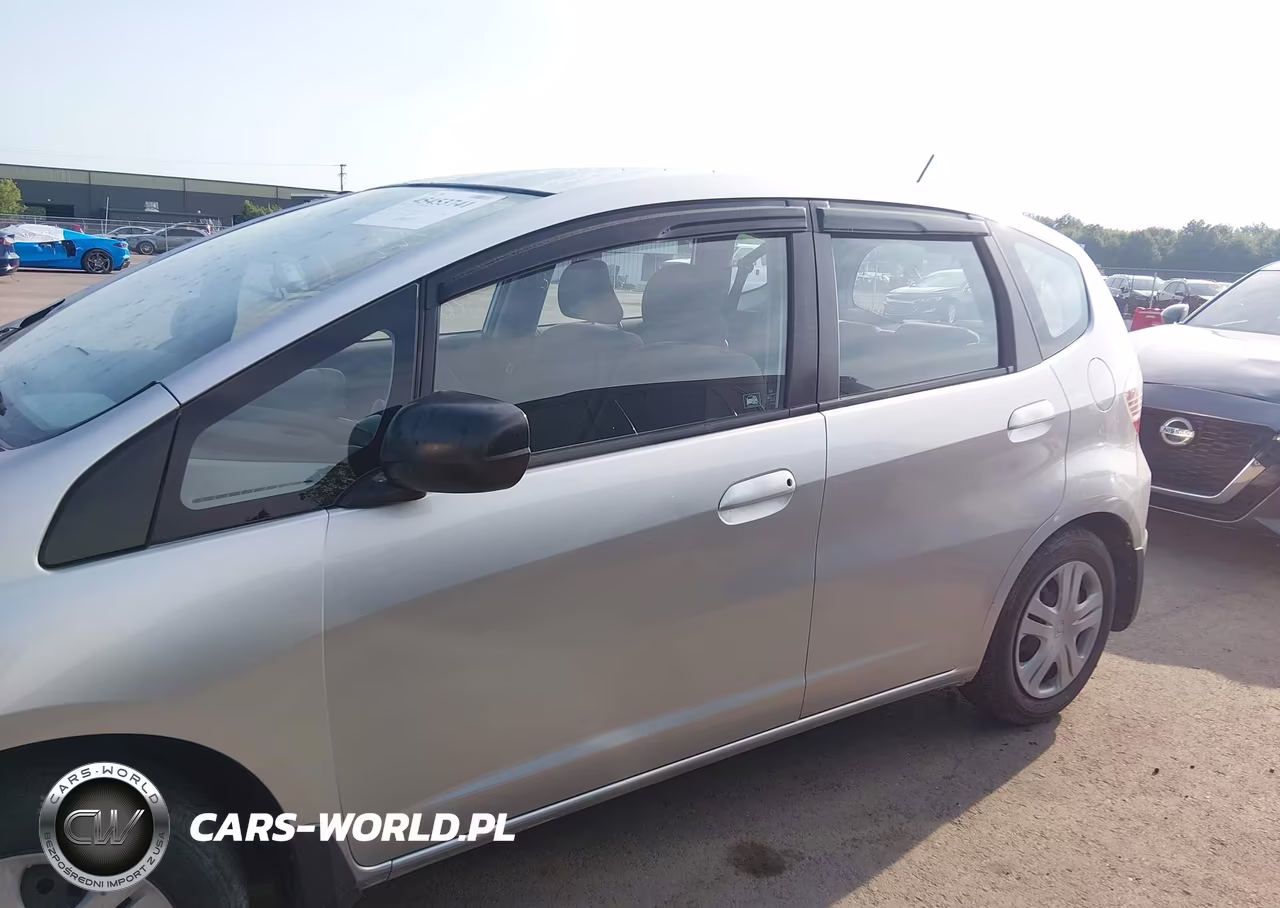 2011 Honda Fit VIN:JHMGE8H36BC009055 - 14