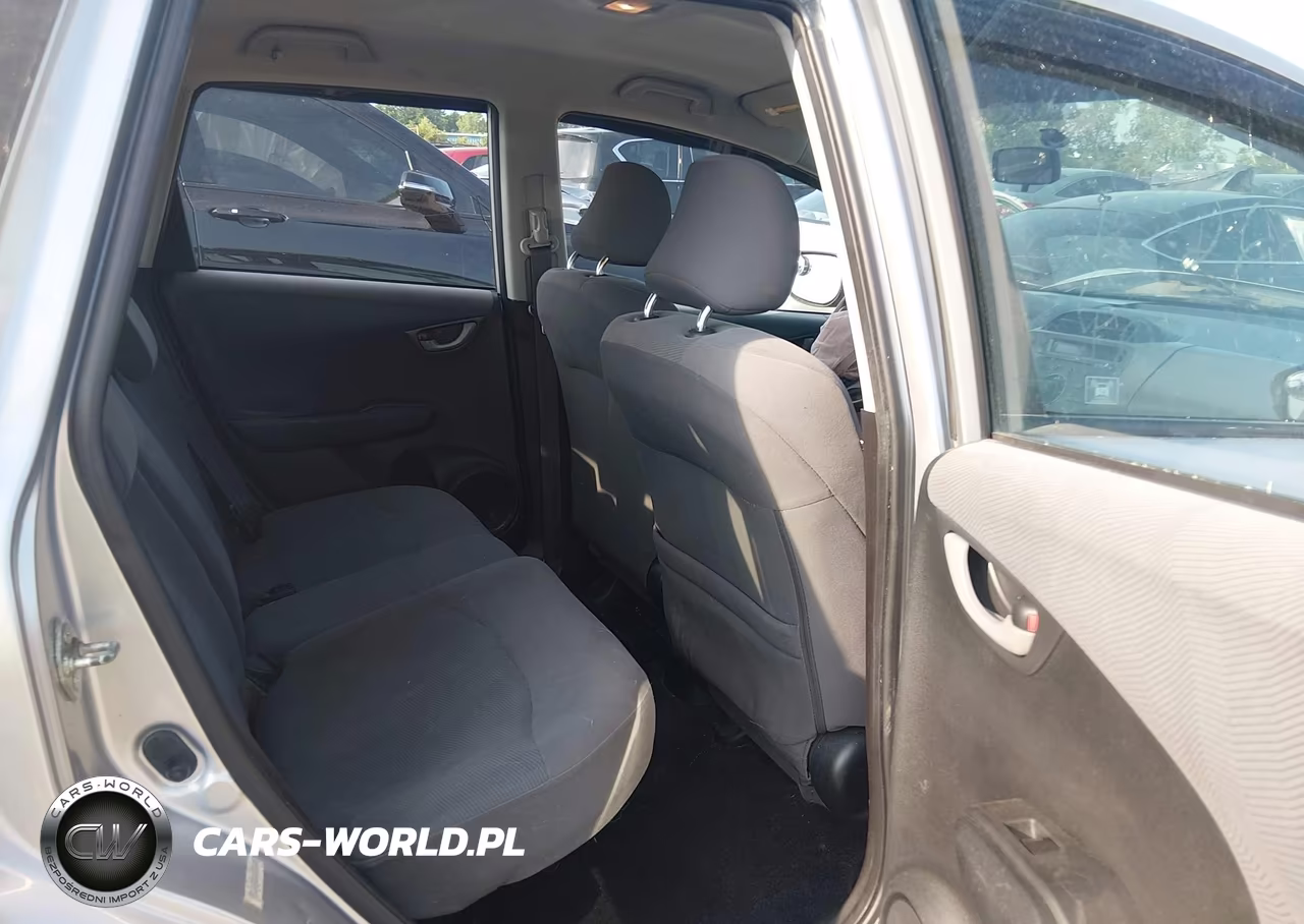 2011 Honda Fit VIN:JHMGE8H36BC009055 - 8