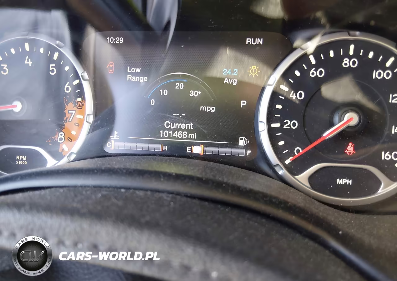 2016 Jeep Renegade Trailhawk VIN:ZACCJBCTXGPE04701 - 16