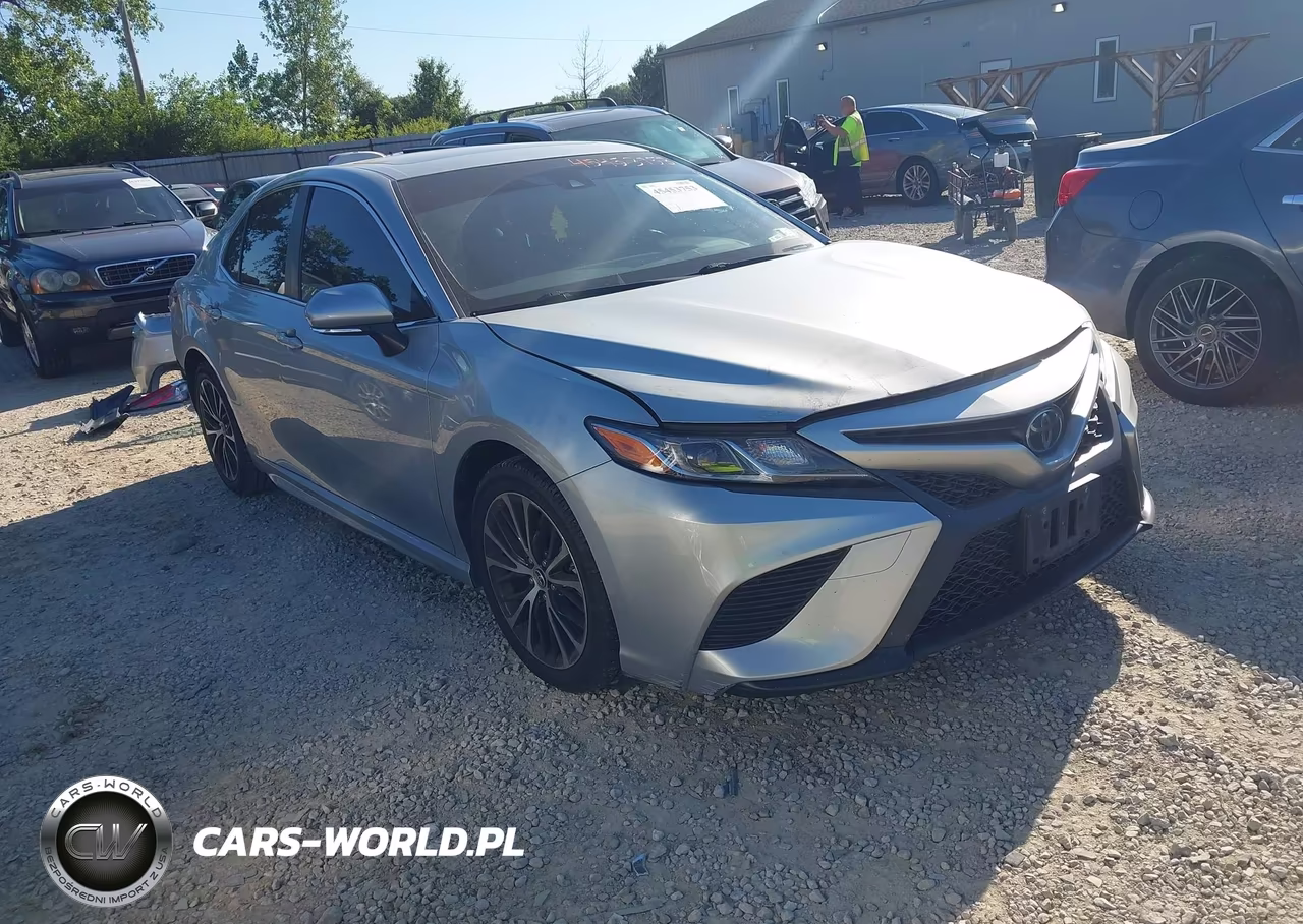 2018 Toyota Camry Se – zdjęcie 1 z 16
