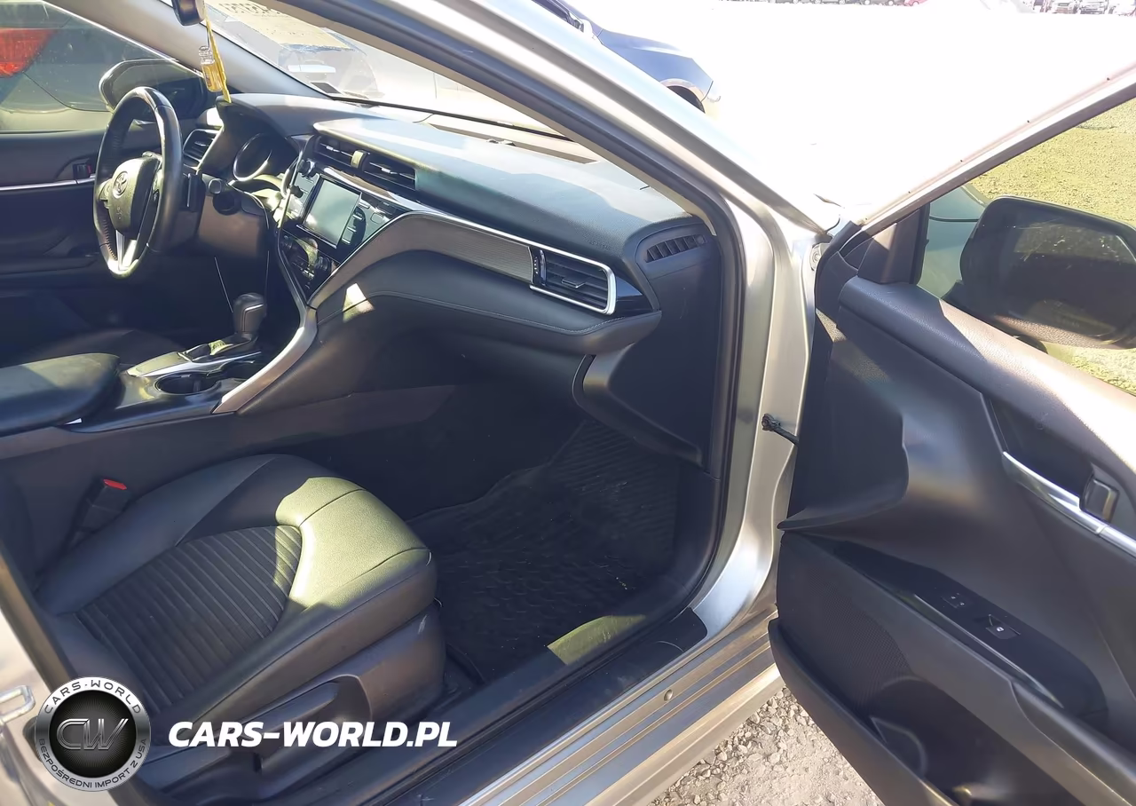 2018 Toyota Camry Se VIN:JTNB11HK3J3016030 - 5