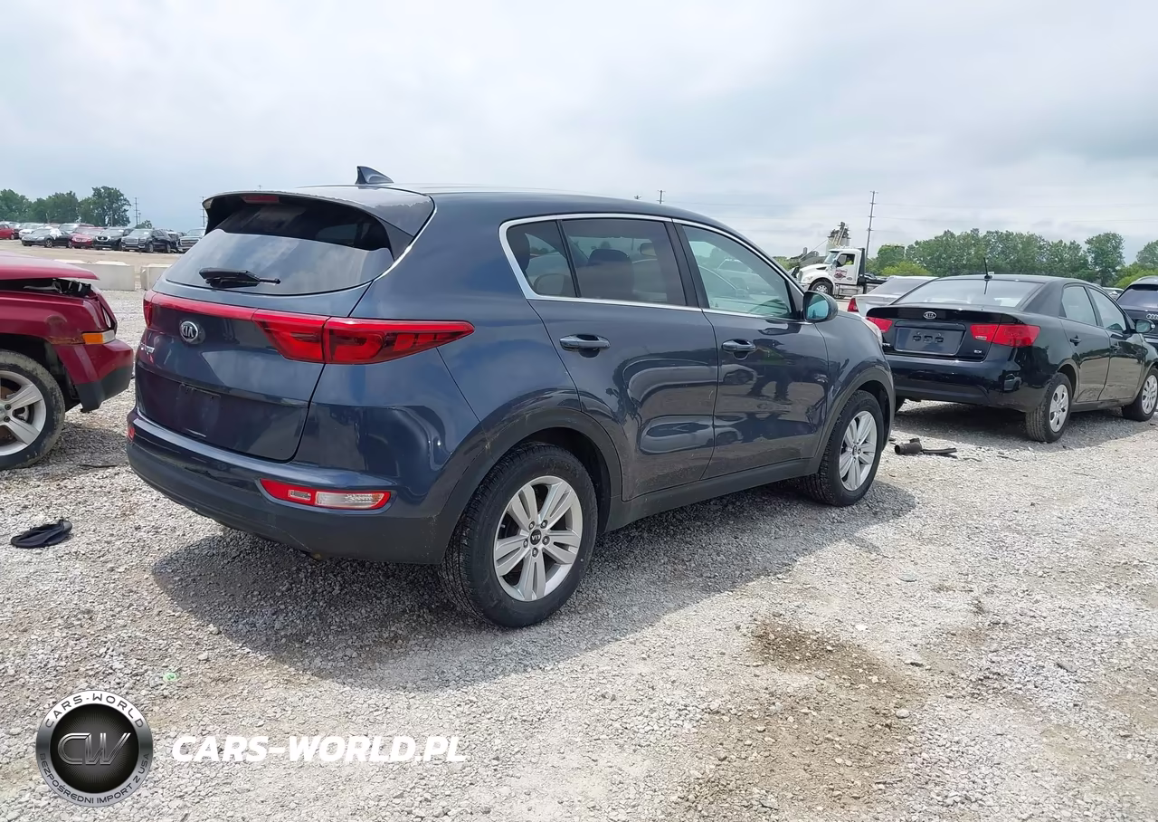2018 Kia Sportage Lx VIN:KNDPM3AC1J7472634 - 4