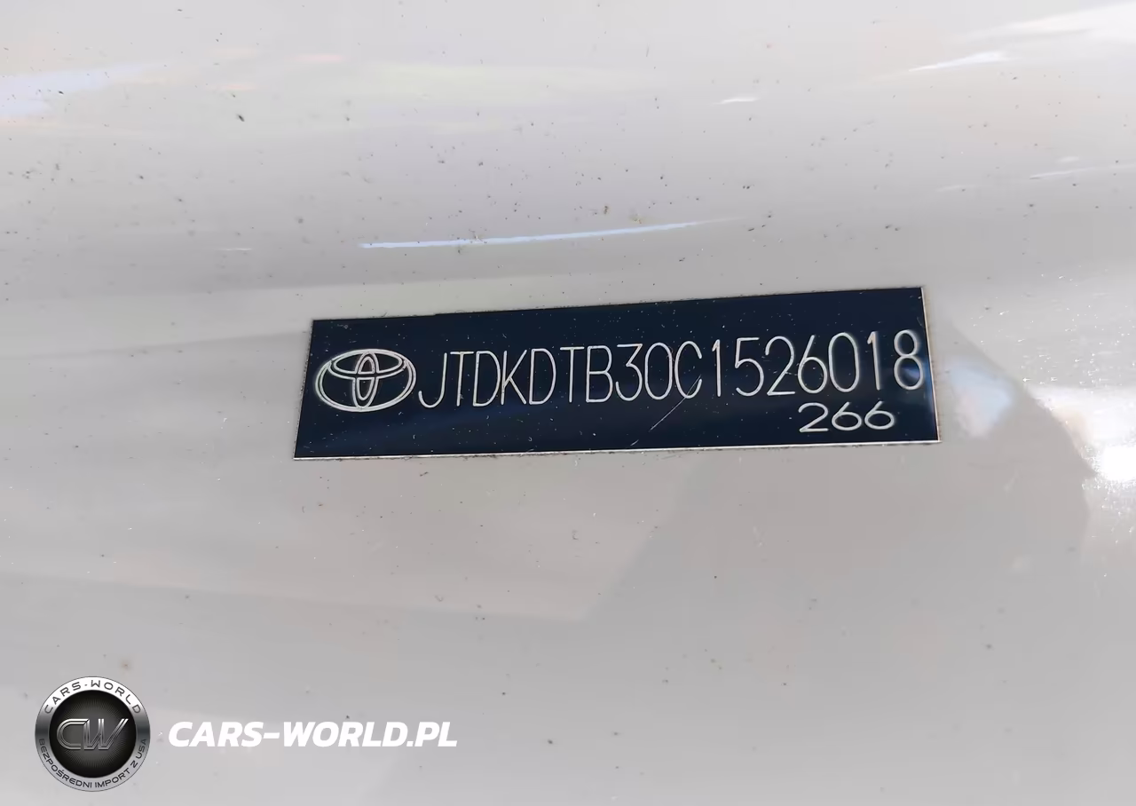 2012 Toyota Prius C Three VIN:JTDKDTB30C1526018 - 13