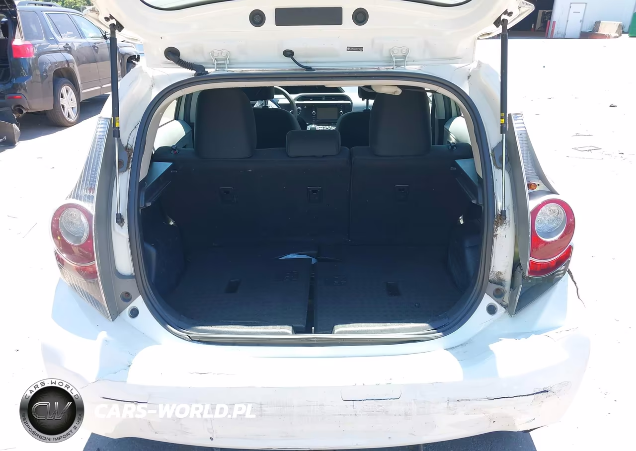 2012 Toyota Prius C Three VIN:JTDKDTB30C1526018 - 14