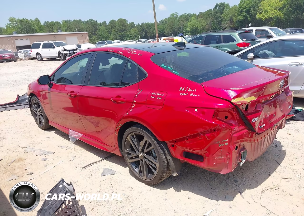 2025 Toyota Camry Xse VIN:4T1DAACK6SU033108 - 3