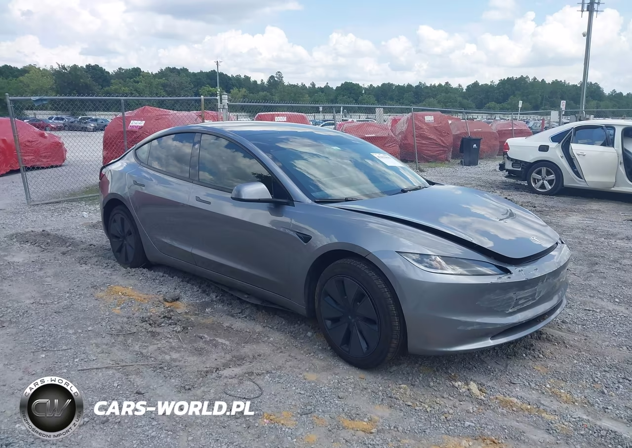 2025 Tesla Model 3 Long Range Rear-Wheel Drive-Standard Rear-Wheel Drive – zdjęcie 1 z 14