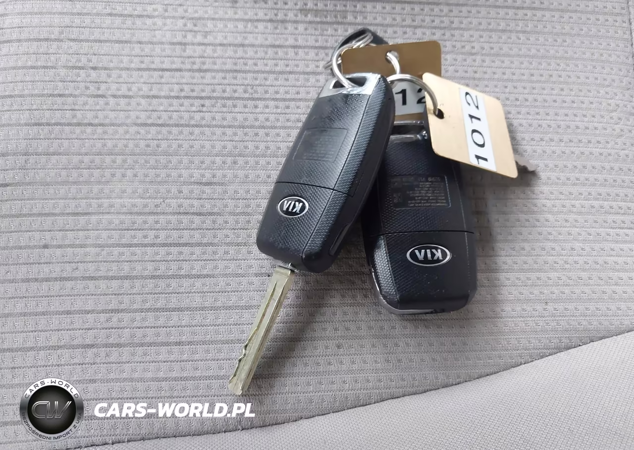 2020 Kia Sedona L VIN:KNDMA5C1XL6608027 - 11