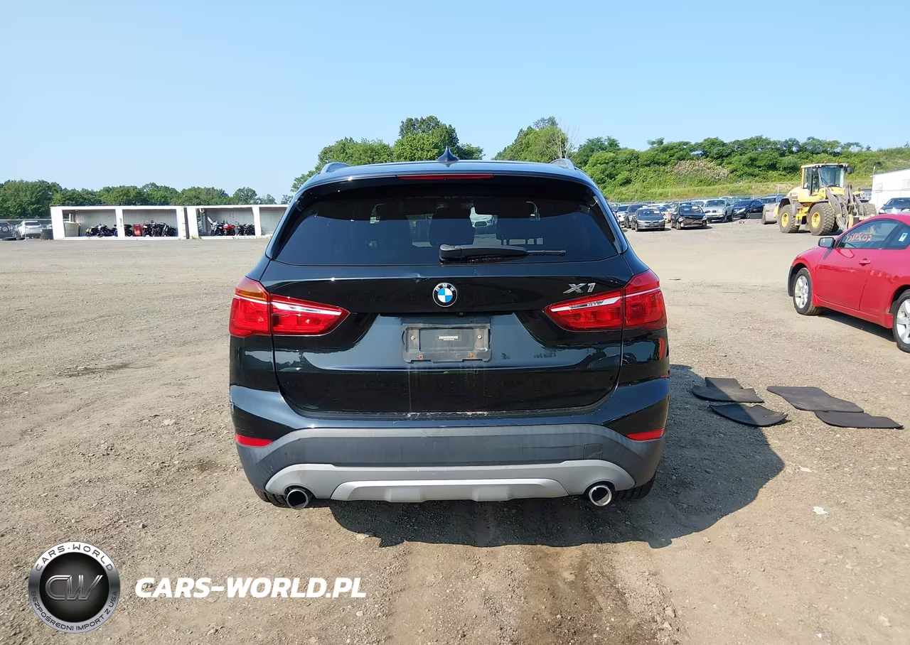 2018 BMW X1 xDrive28I VIN:WBXHT3C37J5F90595 - 17